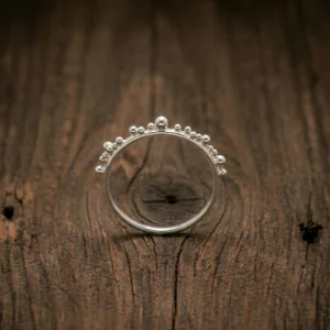 Anillo de plata Pelotitas